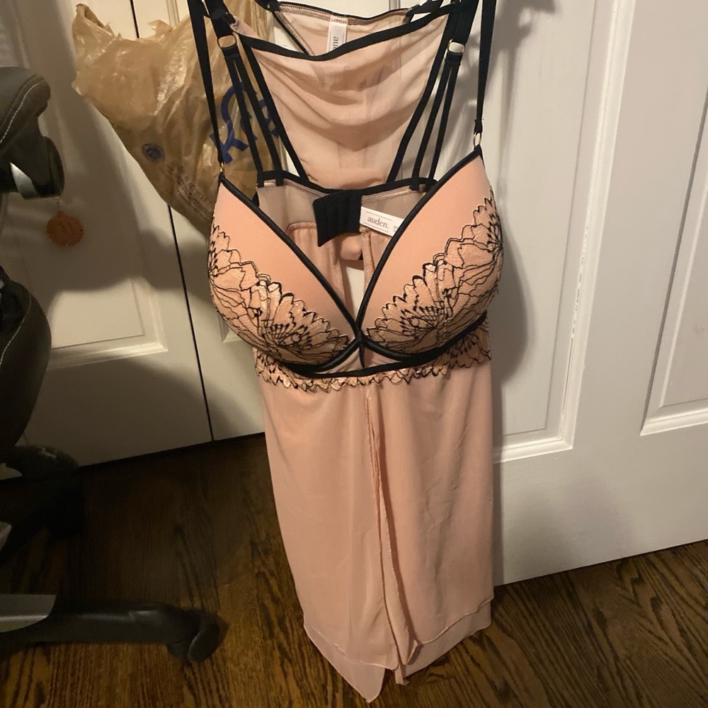 Women’s xl pink Auden lingerie set